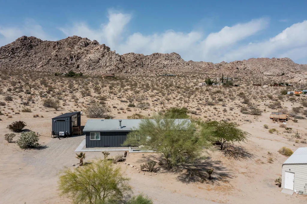 7122 Sunkist Road, Joshua Tree, California 92252 home-pic-3