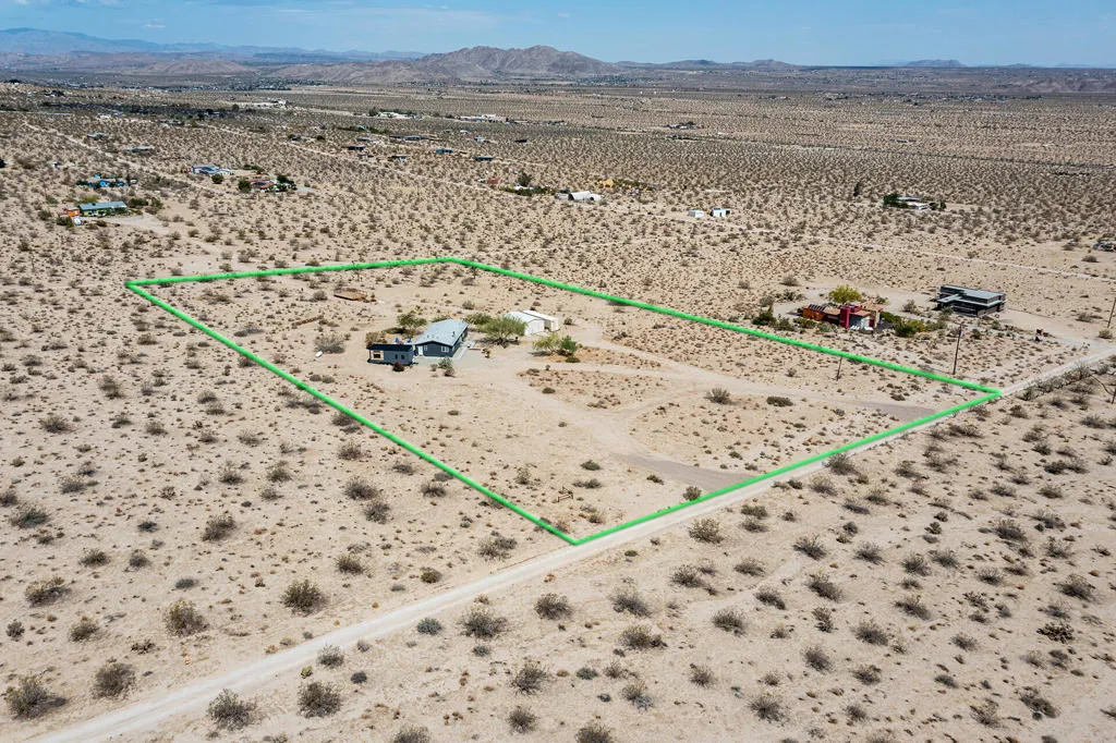 7122 Sunkist Road, Joshua Tree, California 92252 home-pic-19