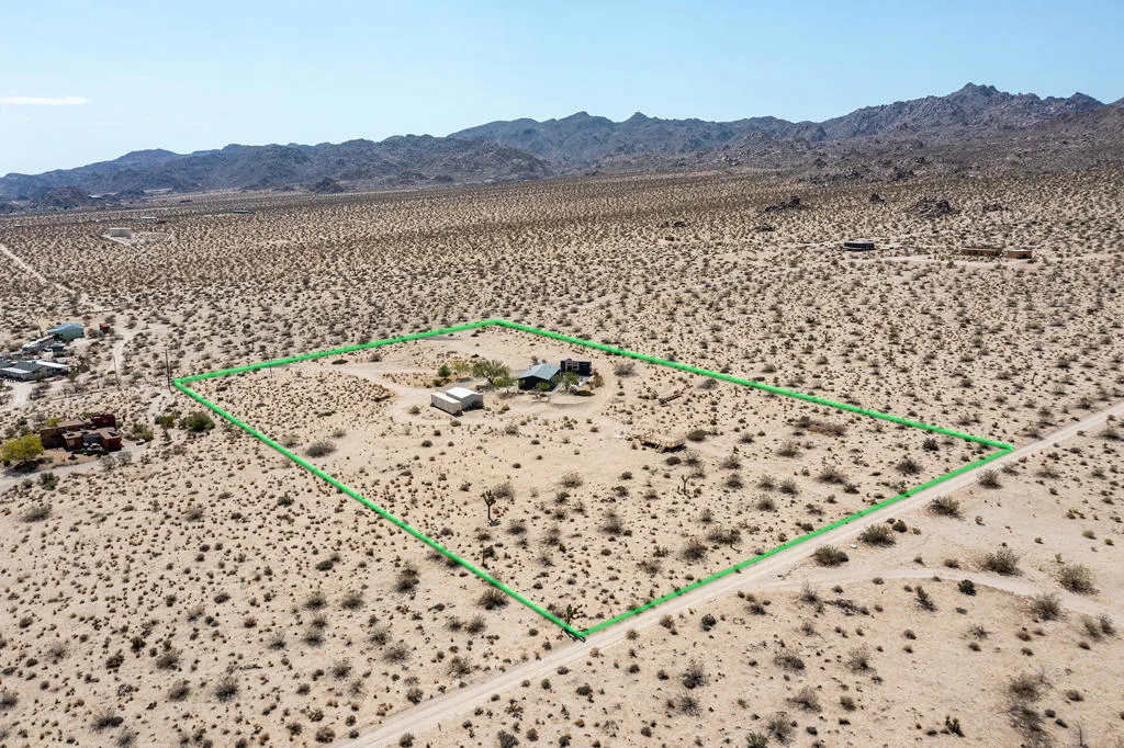 7122 Sunkist Road, Joshua Tree, California 92252 home-pic-15