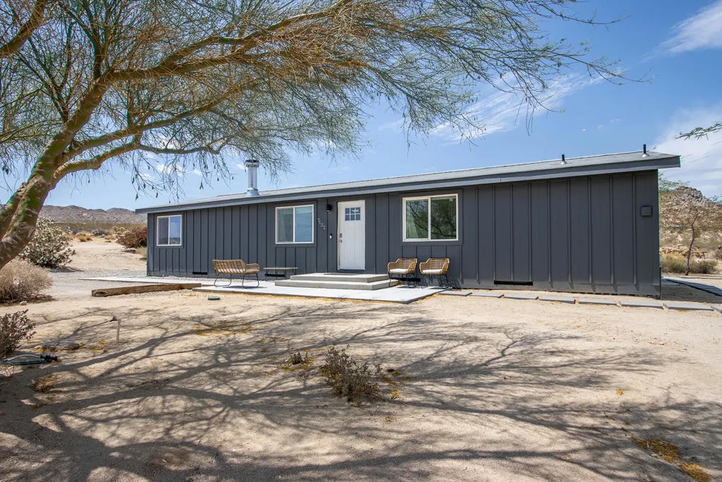 7122 Sunkist Road, Joshua Tree, California 92252 home-pic-24