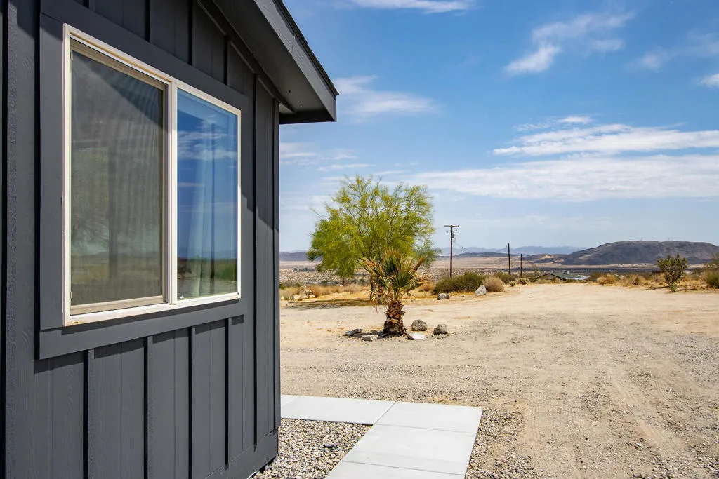7122 Sunkist Road, Joshua Tree, California 92252 home-pic-45