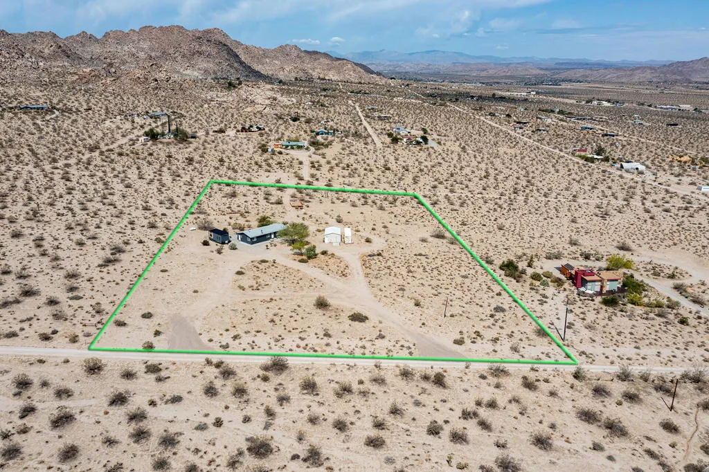 7122 Sunkist Road, Joshua Tree, California 92252 home-pic-20