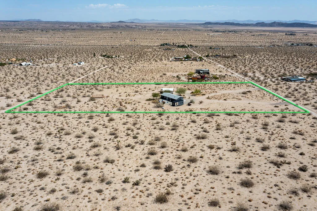 7122 Sunkist Road, Joshua Tree, California 92252 home-pic-18