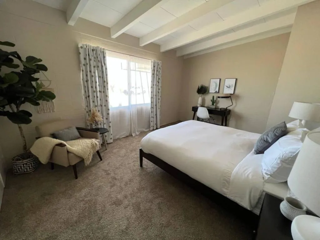 73633 Desert Trail Drive, Twentynine Palms, California 92277 home-pic-39