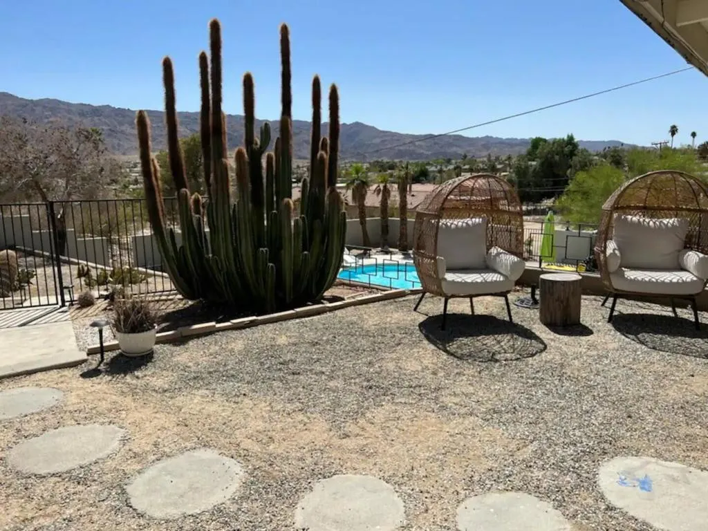 73633 Desert Trail Drive, Twentynine Palms, California 92277 home-pic-22