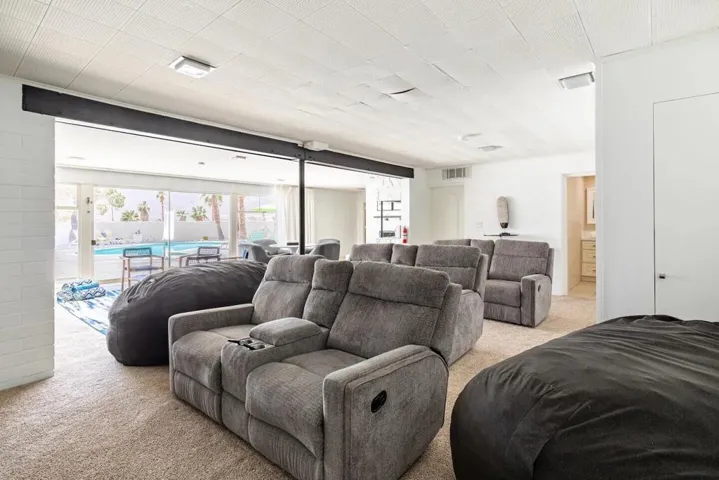 73633 Desert Trail i17=-