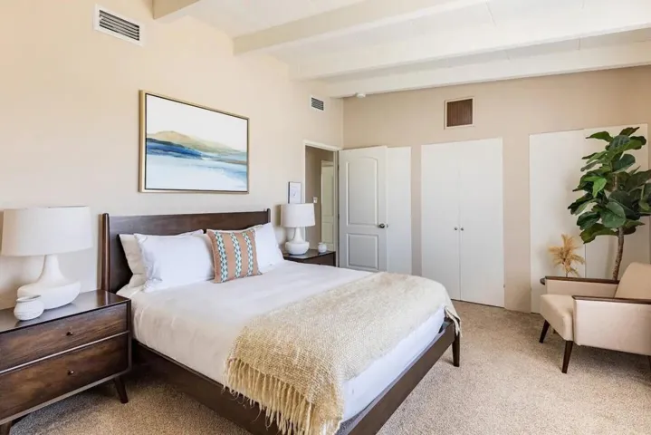 73633 Desert Trail i60=-