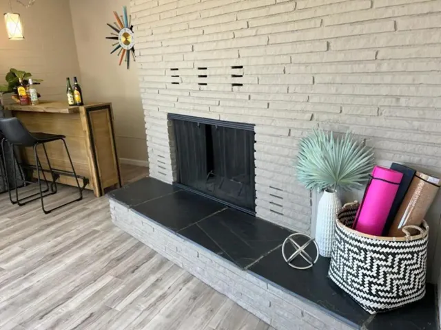 73633 Desert Trail i42=-