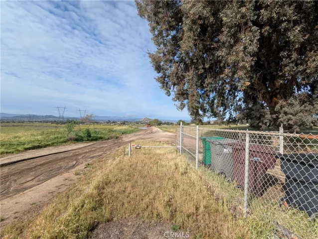 View of road toward Menifee Rd.