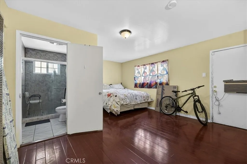 9223 Parmelee, Los Angeles, California 90002 home-pic-9