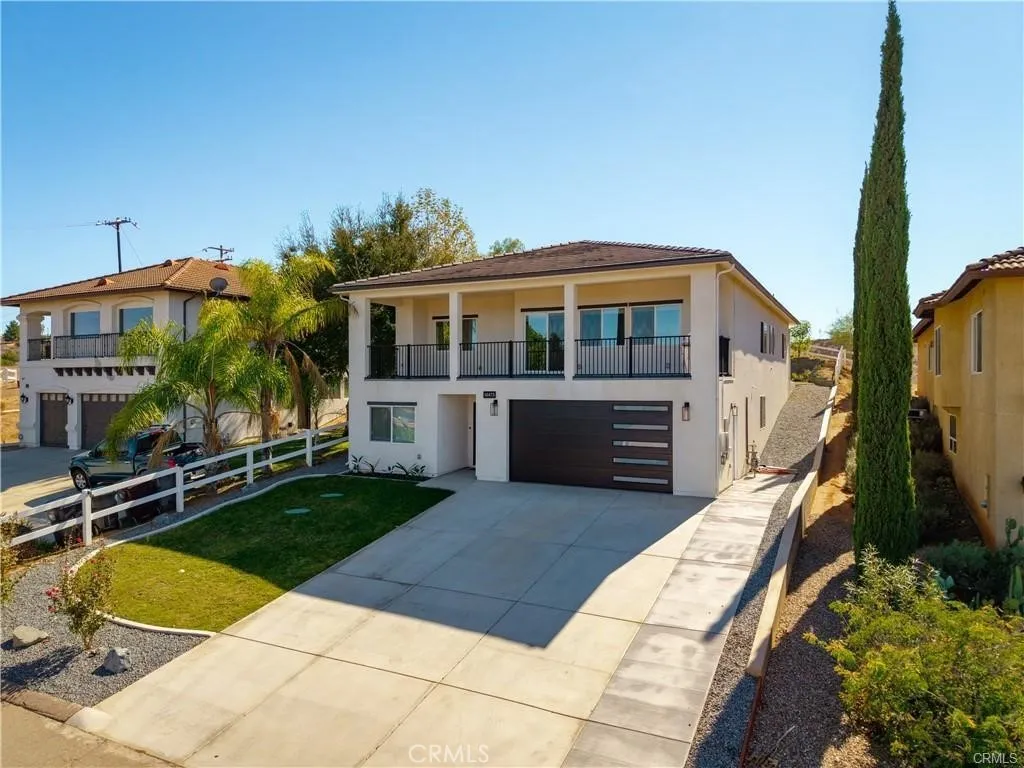 14473 Dove Canyon, Riverside, California 92503 home-pic-3