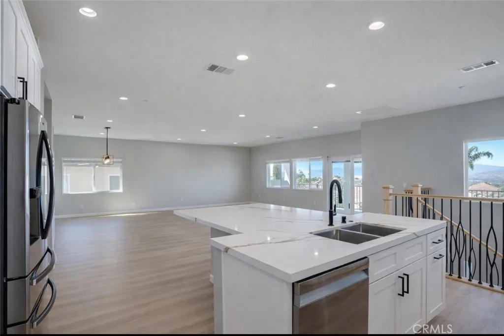 14473 Dove Canyon, Riverside, California 92503 home-pic-1