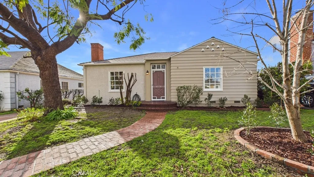233 Cresta, San Gabriel, California 91775 home-pic-1