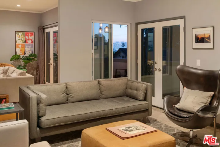 1133 N Clark Street 103, West Hollywood, California 90069