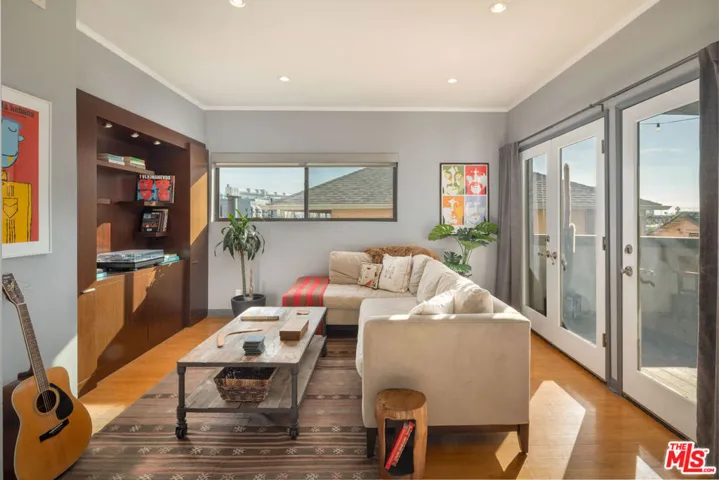 1133 N Clark Street 103, West Hollywood, California 90069