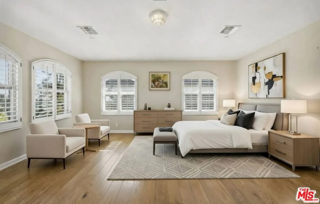 Virtually staged Guest House
