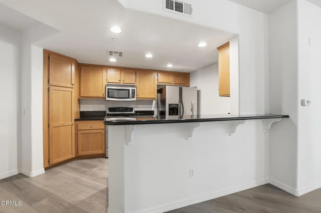 259 Riverdale Court 241, Camarillo, California 93012 home-pic-13