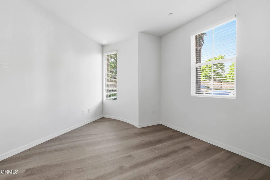259 Riverdale Court 241, Camarillo, California 93012 home-pic-18