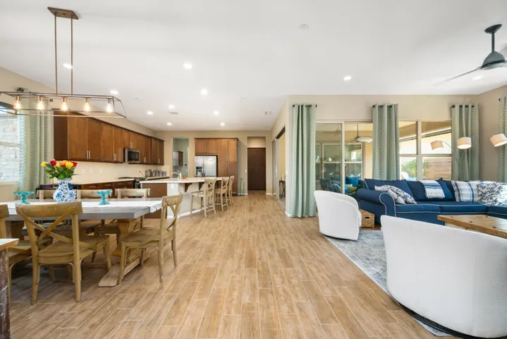 17-print-MF_Monarchos_0226_017