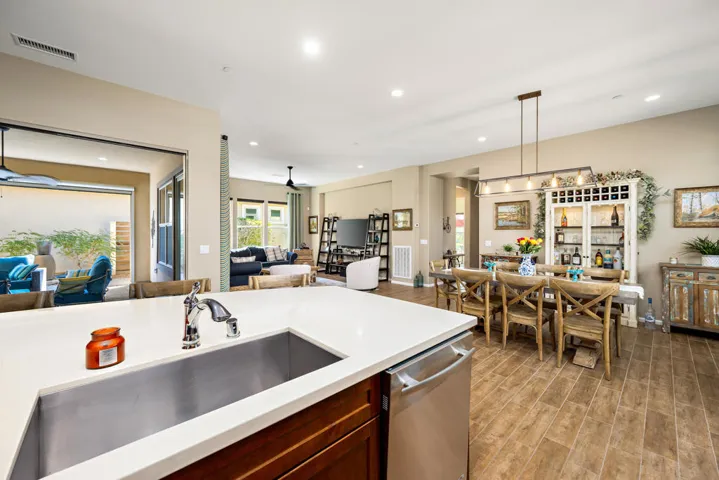 26-print-MF_Monarchos_0226_026