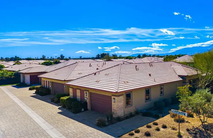 1-print-MF_Monarchos_0226_001