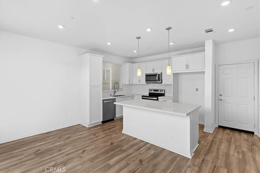 505 Pablo, Lake Elsinore, California 92530 home-pic-5