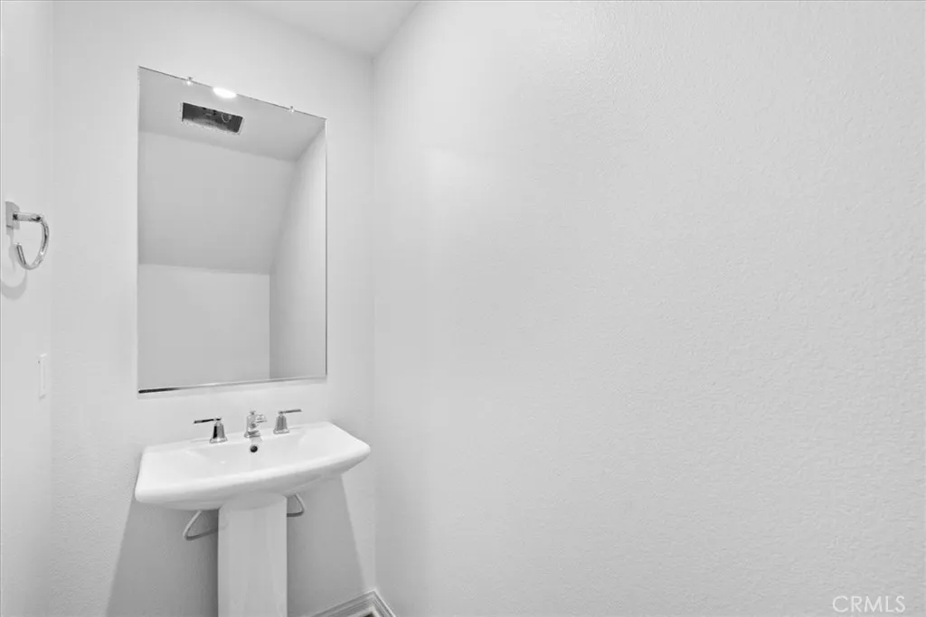 505 Pablo, Lake Elsinore, California 92530 home-pic-18