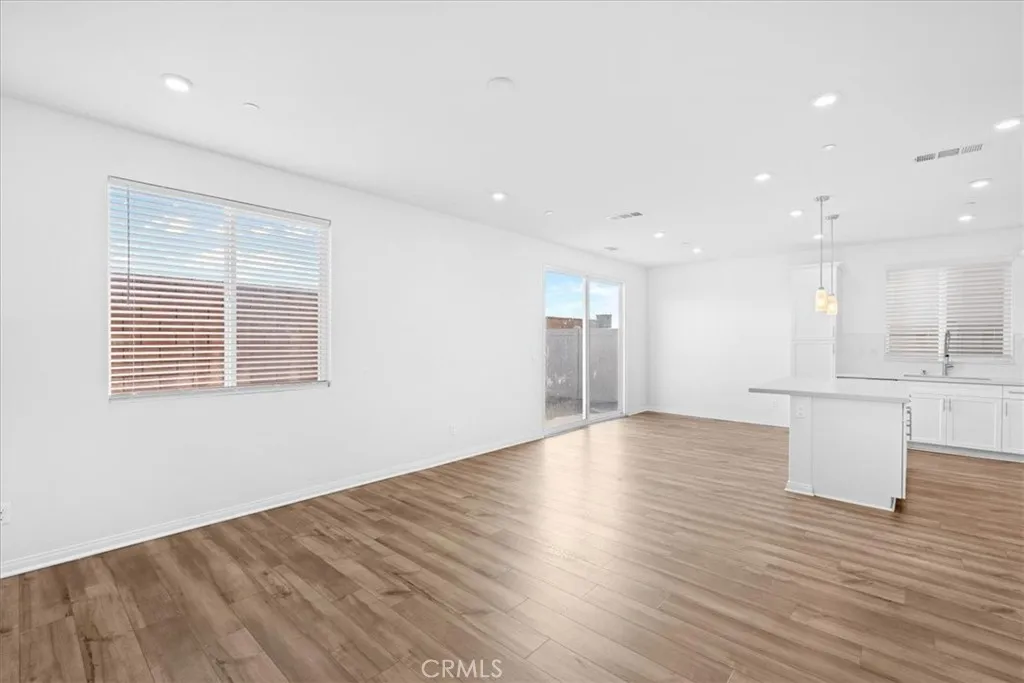 505 Pablo, Lake Elsinore, California 92530 home-pic-11
