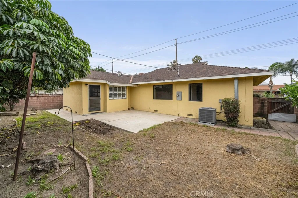 1316 N East Street, Anaheim, California 92805 home-pic-25