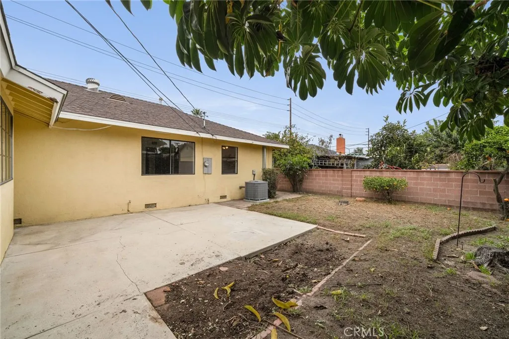 1316 N East Street, Anaheim, California 92805 home-pic-27