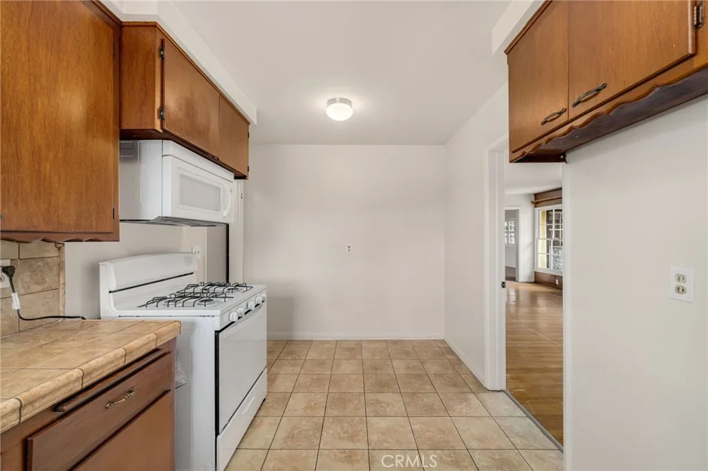 1316 N East Street, Anaheim, California 92805 home-pic-11