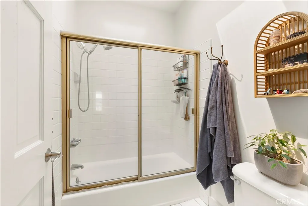 1304 The Strand A, Manhattan Beach, California 90266 home-pic-32