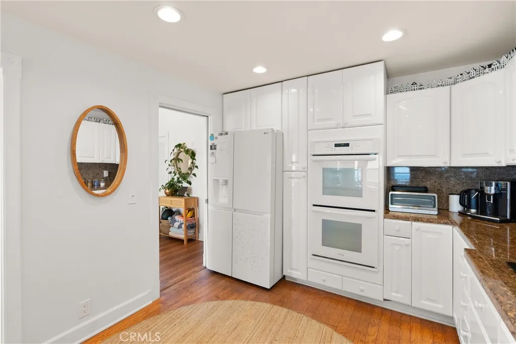 1304 The Strand A, Manhattan Beach, California 90266 home-pic-20