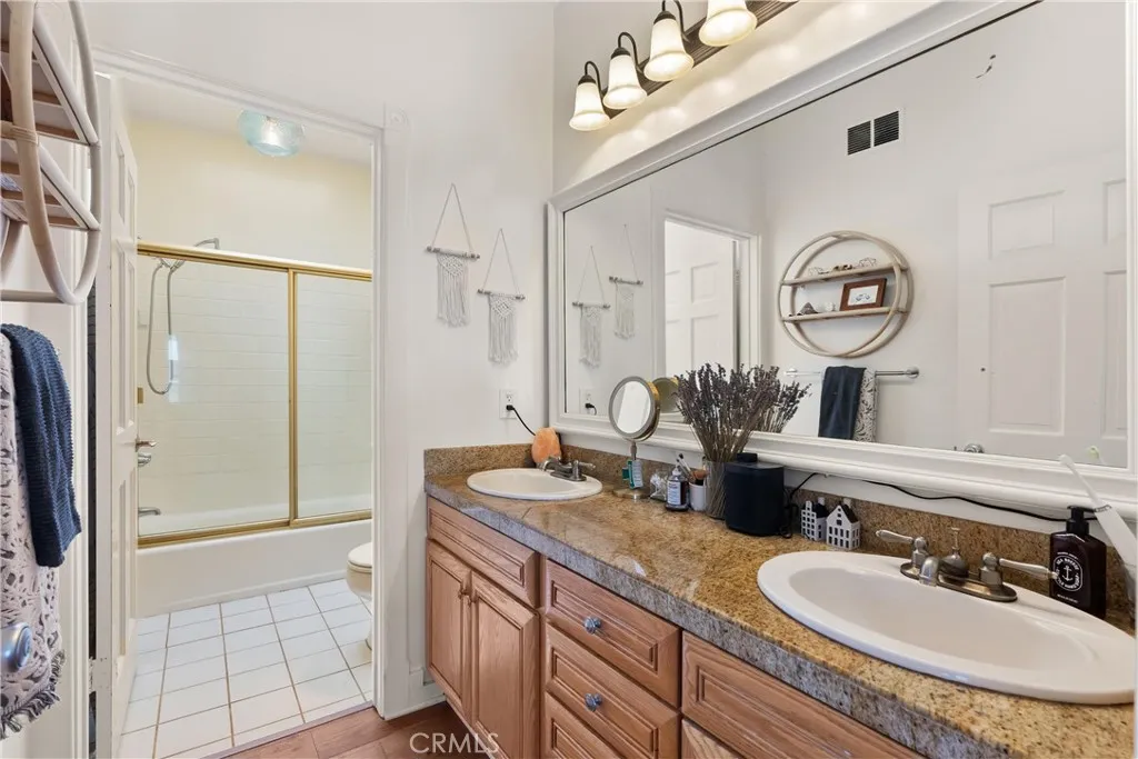 1304 The Strand A, Manhattan Beach, California 90266 home-pic-31