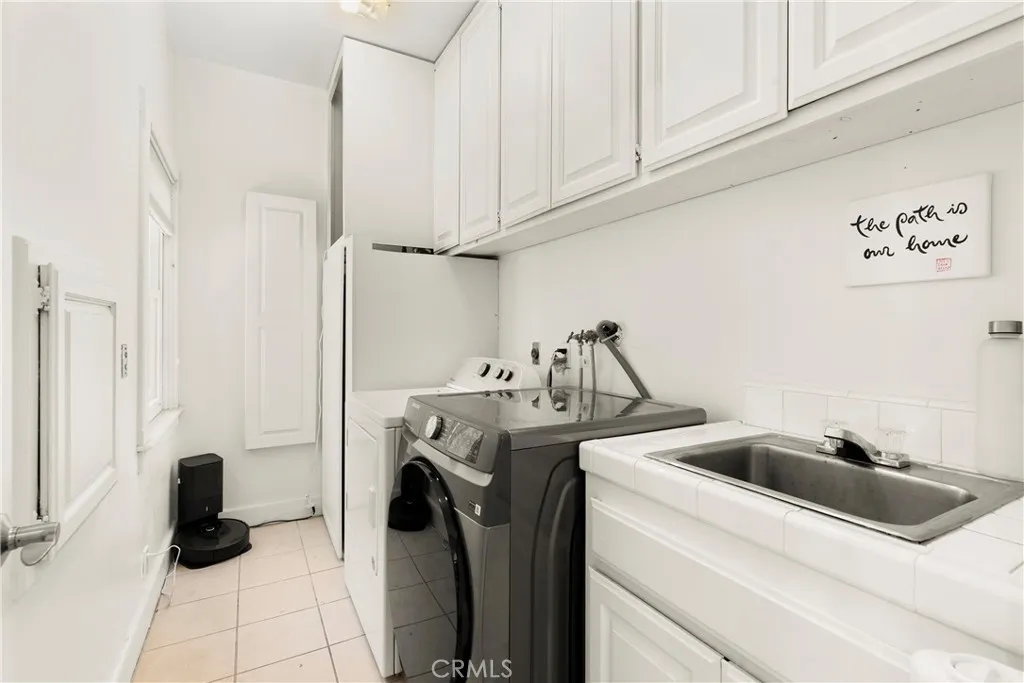 1304 The Strand A, Manhattan Beach, California 90266 home-pic-38