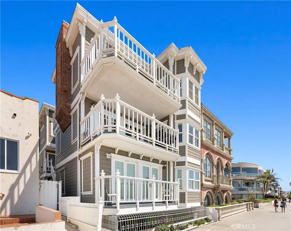 1304 The Strand A, Manhattan Beach, California 90266 home-pic-41