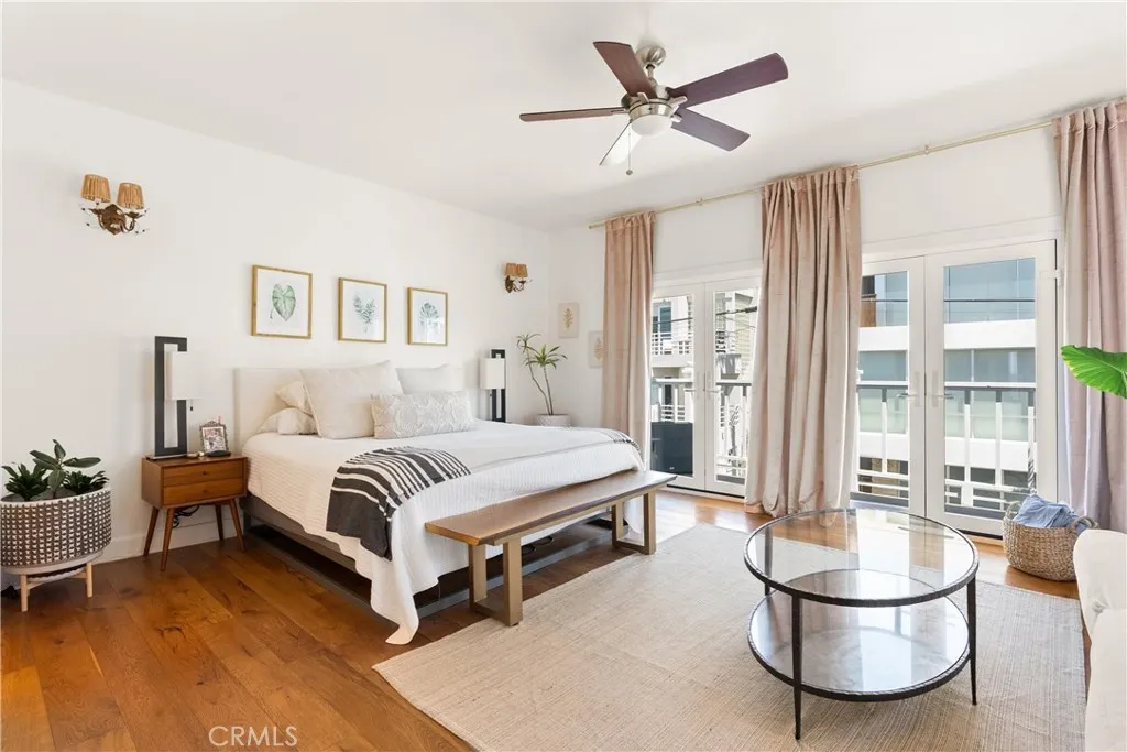 1304 The Strand A, Manhattan Beach, California 90266 home-pic-26