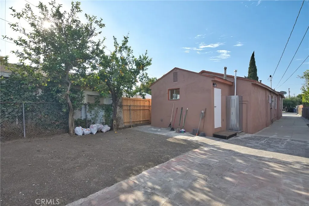 850 W 132nd, Compton, California 90222 home-pic-22