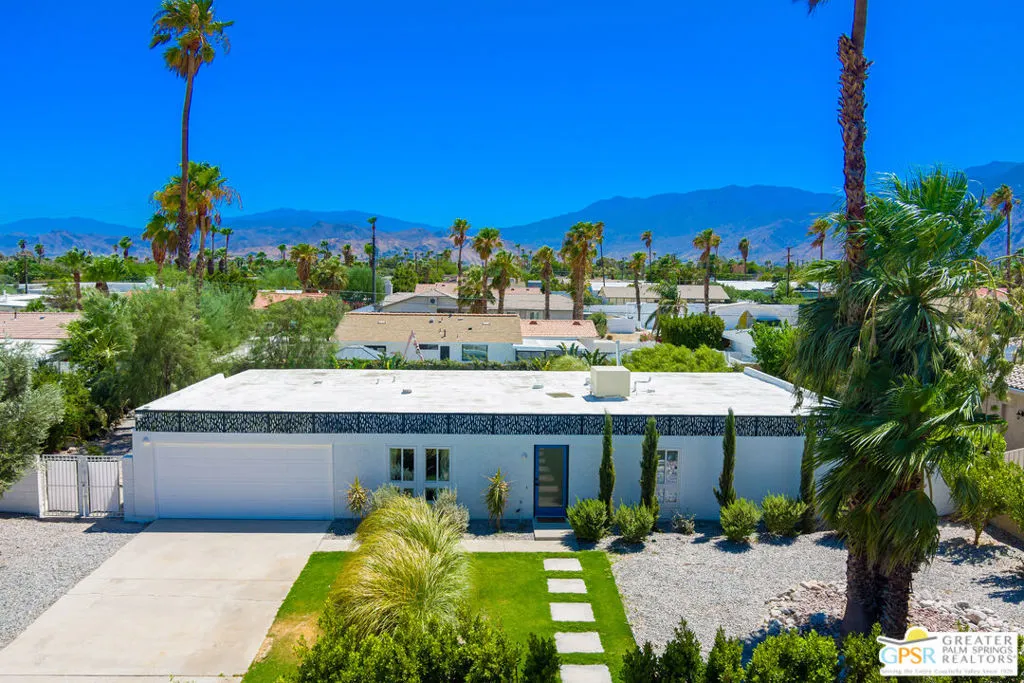 2405 E Francis Drive, Palm Springs, California 92262 home-pic-4