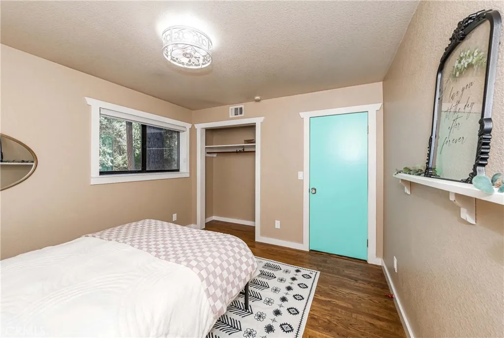 37751 Foxfield Road, Angelus Oaks, California 92305 home-pic-24