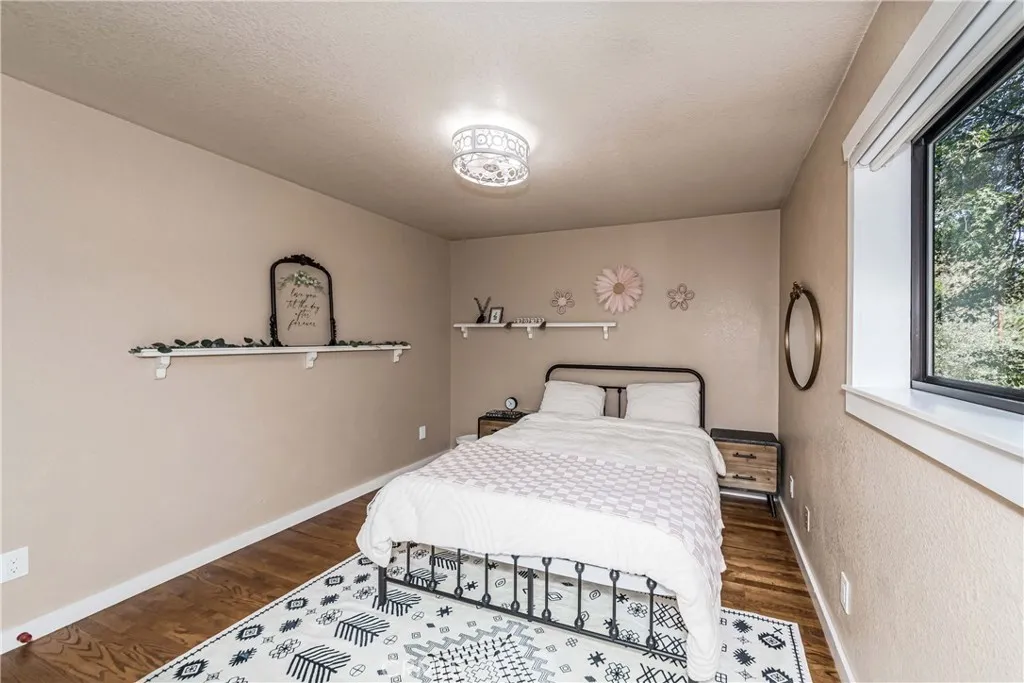 37751 Foxfield Road, Angelus Oaks, California 92305 home-pic-23