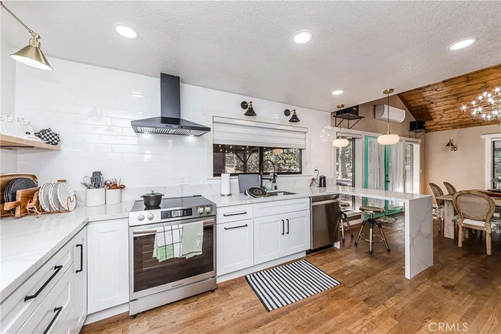 37751 Foxfield Road, Angelus Oaks, California 92305 home-pic-17