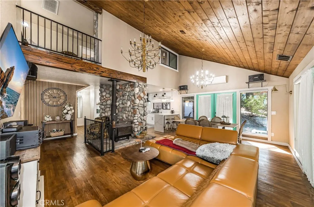 37751 Foxfield Road, Angelus Oaks, California 92305 home-pic-6