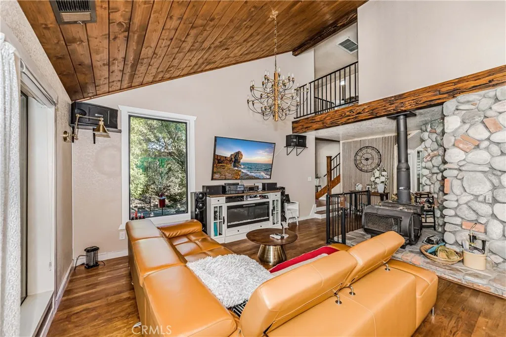 37751 Foxfield Road, Angelus Oaks, California 92305 home-pic-7
