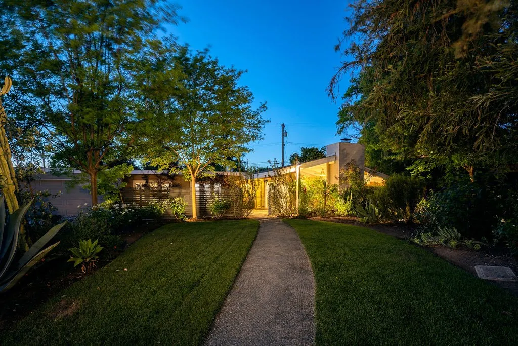 1264 W Celeste, Fresno, California 93711 — photo 5