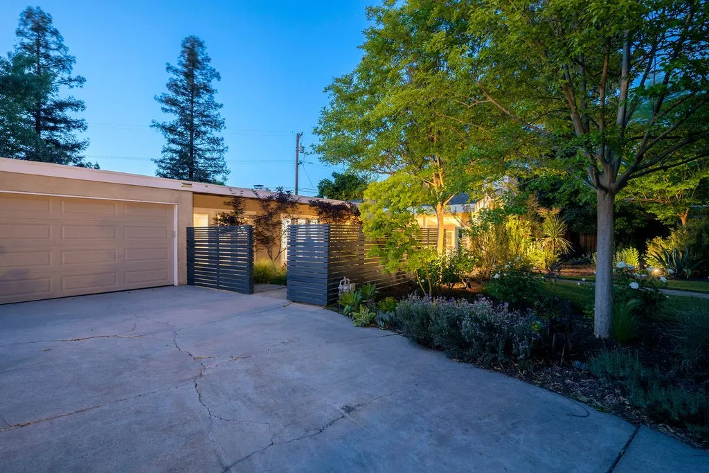 1264 W Celeste, Fresno, California 93711 — photo 4