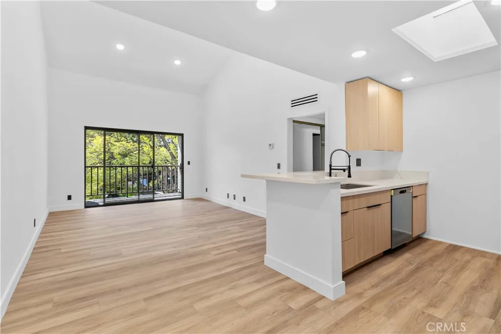 4210 Via Arbolada 317, Los Angeles, California 90042 home-pic-11
