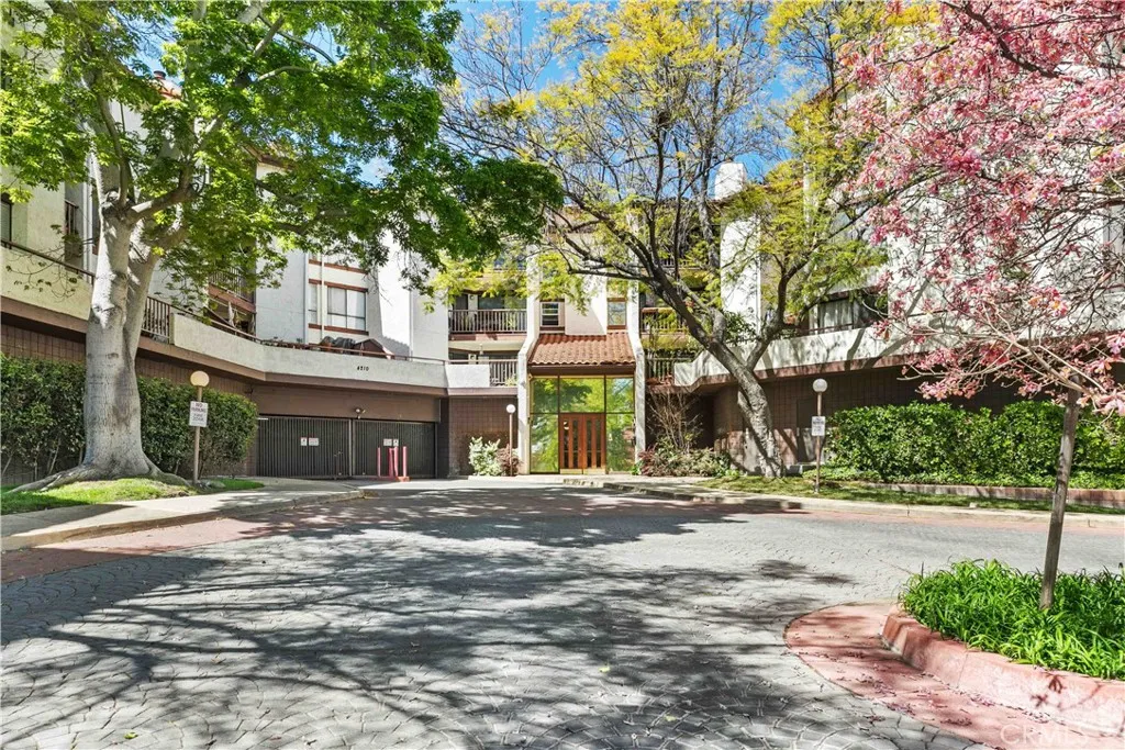 4210 Via Arbolada 317, Los Angeles, California 90042 home-pic-39