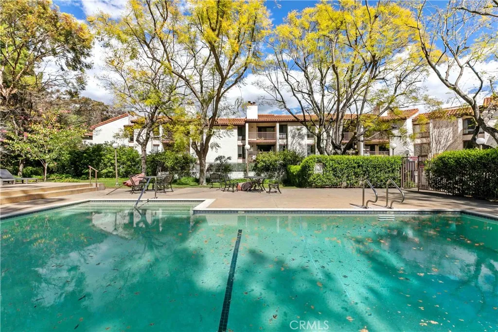 4210 Via Arbolada 317, Los Angeles, California 90042 home-pic-34
