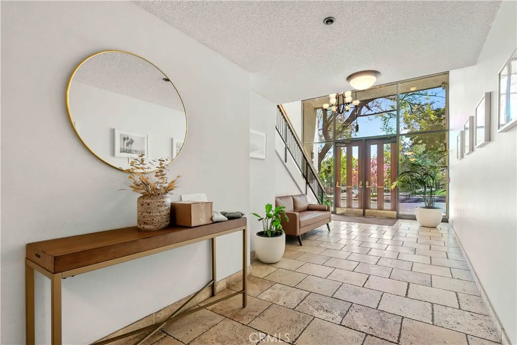 4210 Via Arbolada 317, Los Angeles, California 90042 home-pic-27